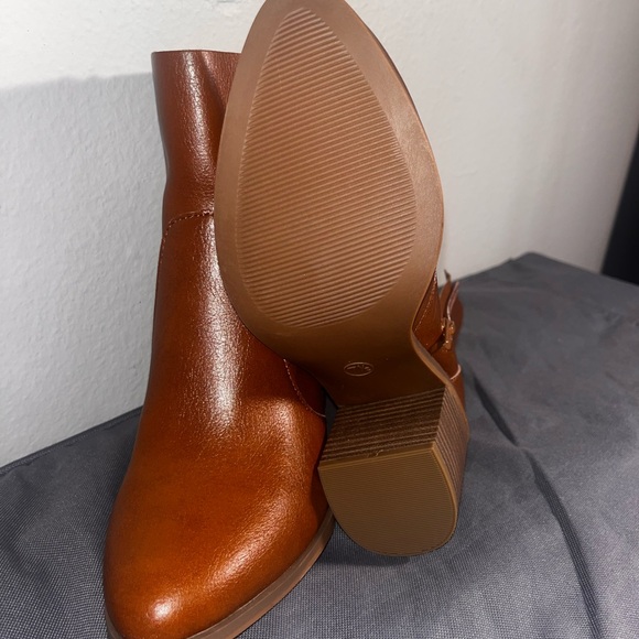 Universal Thread/ Cleo Boots Block - Picture 6 of 9